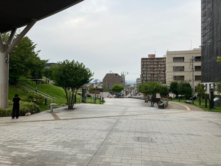 狭山市駅西口市民広場