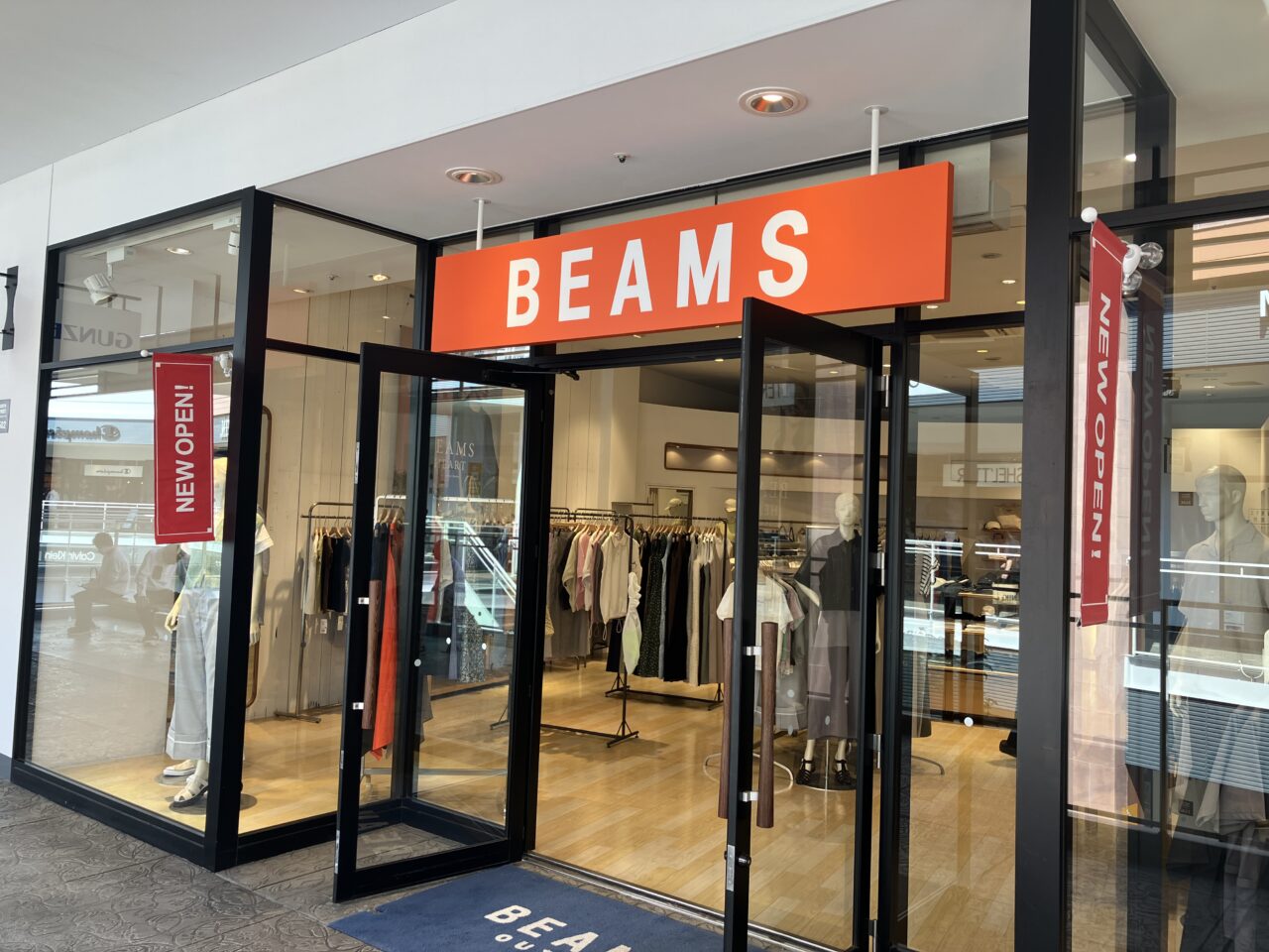 BEAMS OUTLET POPUP STORE