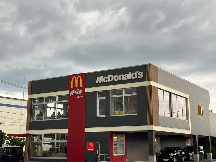マクドナルド入間安川通り店