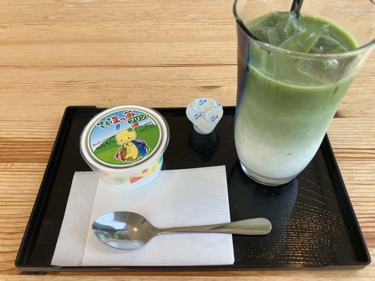 稲荷山カフェ「コメと茶」